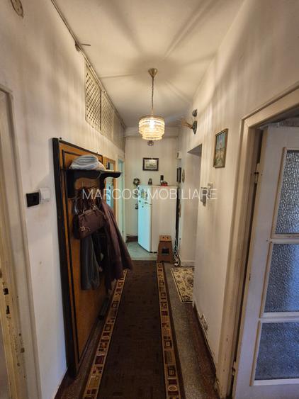 Vand apartament Lunca, et.1, Piata Mică, balcon mare - 9