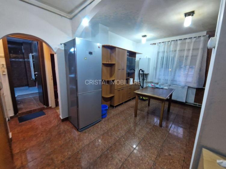 Vanzare Apartament 2 Camere intre Nerva Traian si Mall Vitan, Centrala Proprie - 5