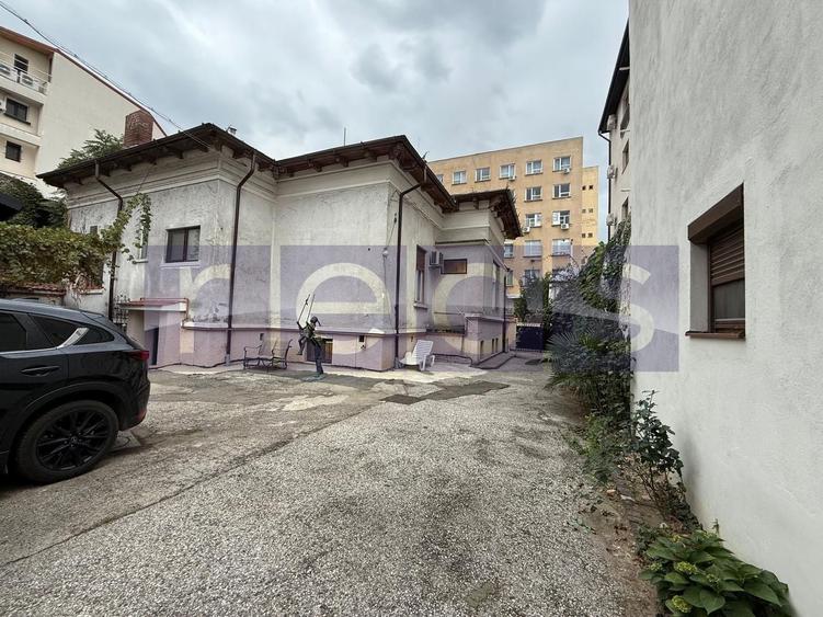 VANZARE VILA DEOSEBITA 400MP | ICOANEI | SINGUR IN CURTE | TEREN 625MP - 48