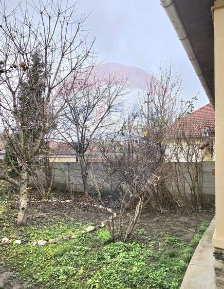 Casa cu 5 camere de vanzare in centrul orasului Talmaciu - 48