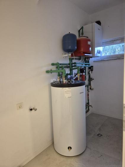 Prima inchiriere Vila cu 6 camere, garaj Pipera - Drumul Negru - 19