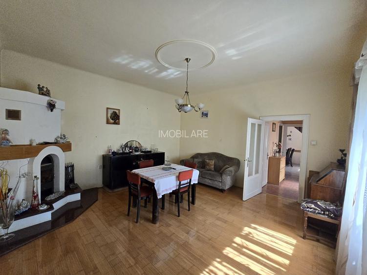 Casă cu grădină in zonă centrală - 10