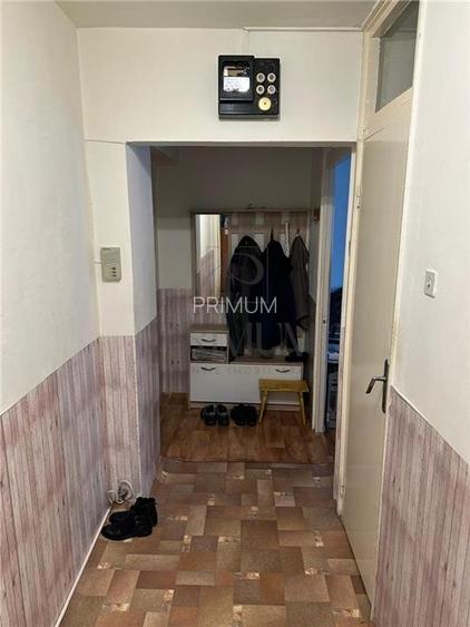 GIROCULUI - ETAJ 2 - BLOC IZOLAT - 3 CAMERE - 2 BAI - 15