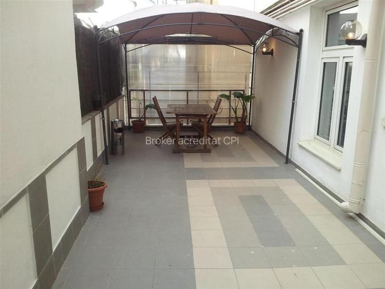 INCHIRIERE APARTAMENT 5 CAMERE DUPLEX ZONA NICOLAE CARAMFIL HERASTRAU SECTOR 1 - 33