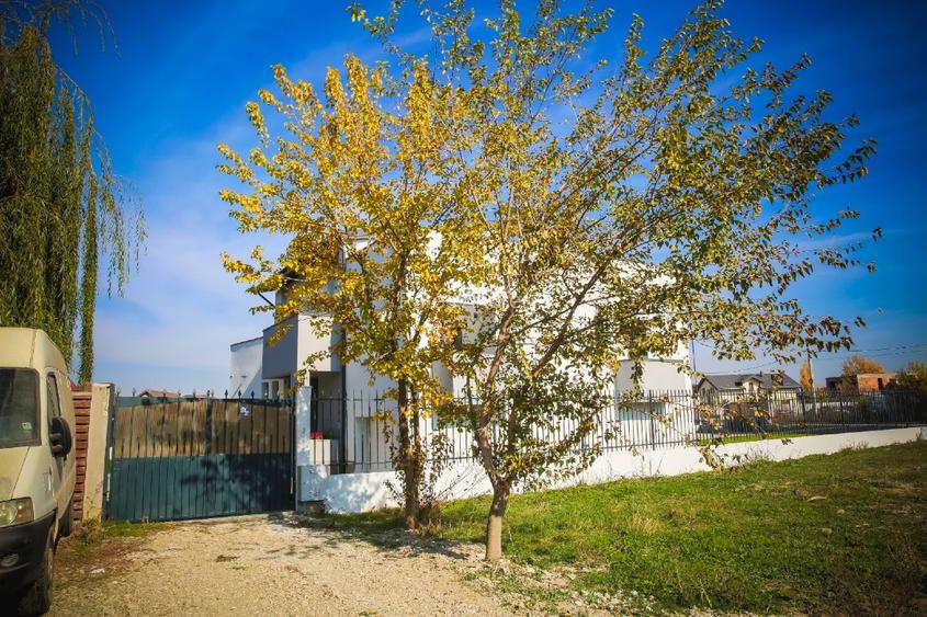 Vila P+2, Multiple Terase, Singura in Curte  - 14