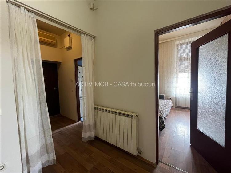 Lugoj,  Apartament, Centrul Orasului, Priveliste Superbă, 2 Cam., Dec, 79 M - 28