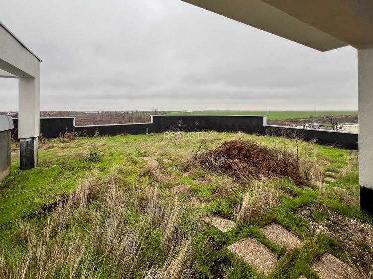 Proprietate comercială premium de vânzare- teren 3.728 mp |  Lângă A0 - 15