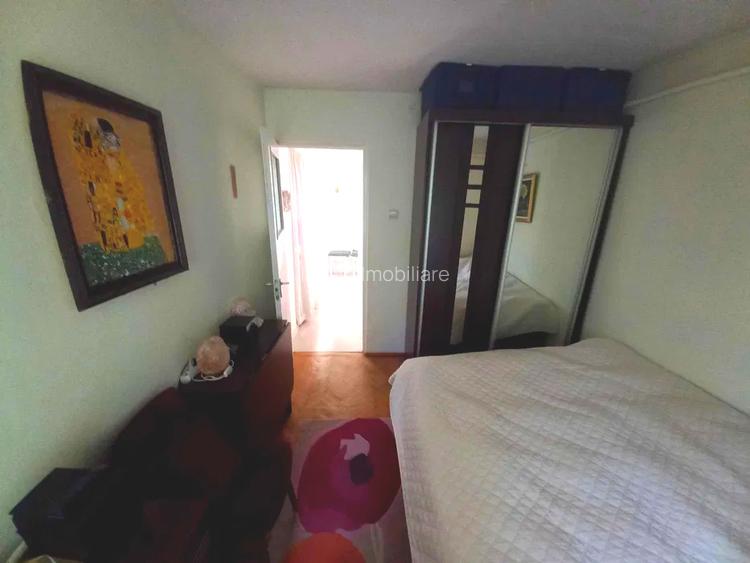 Apartament 2 camere decomandat-Podul de Piatra-bloc fara risc - 3
