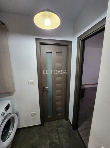Apartament cu 2 camere, decomandat, etaj 3/10, zona Podu Ros - 12