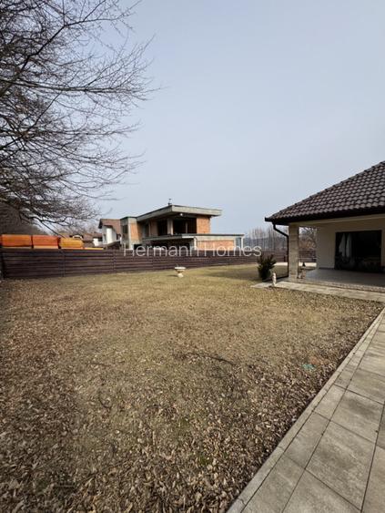 Casa de vanzare - individuala - 700 mp teren - Selimbar  - 6