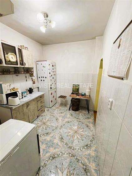 Garsoniera spatioasa de vanzare. Zona Coresi, Brasov - 4