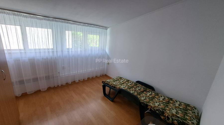 Vila compusa din P+M situata in zona Abator - 16