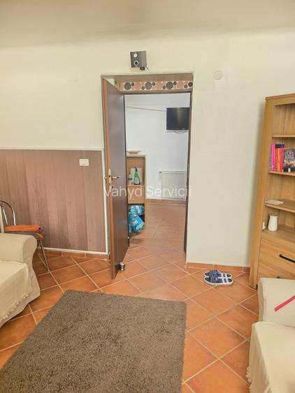 Universitate, Cișmigiu - 9