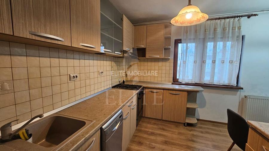 Apartament 3 camere în zona SALA SPORTURILOR - 16