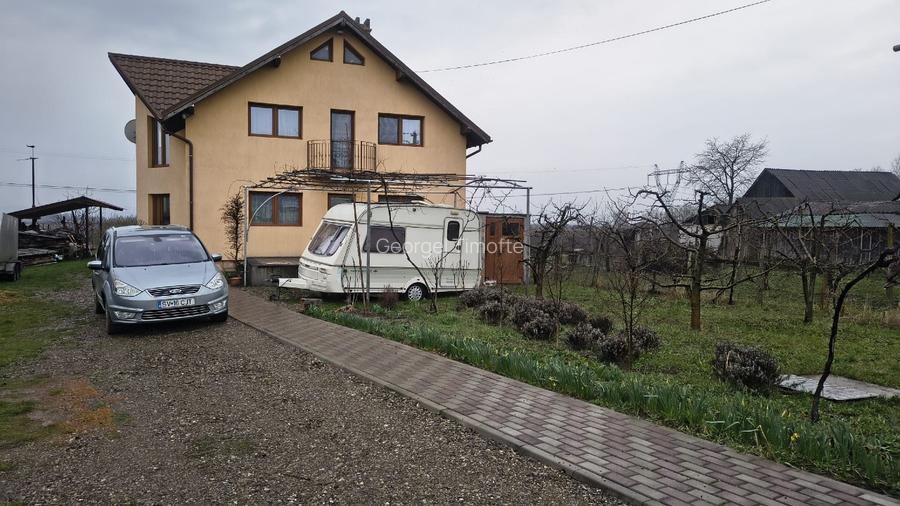 Casă spațioasă cu teren 7000 mp – Oniceni, Suceava – ideală locuință sau investi - 2