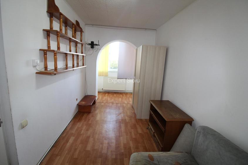 INCHIRIEZ apartament 3 camere ,aer conditionat, zona Terezian - 6