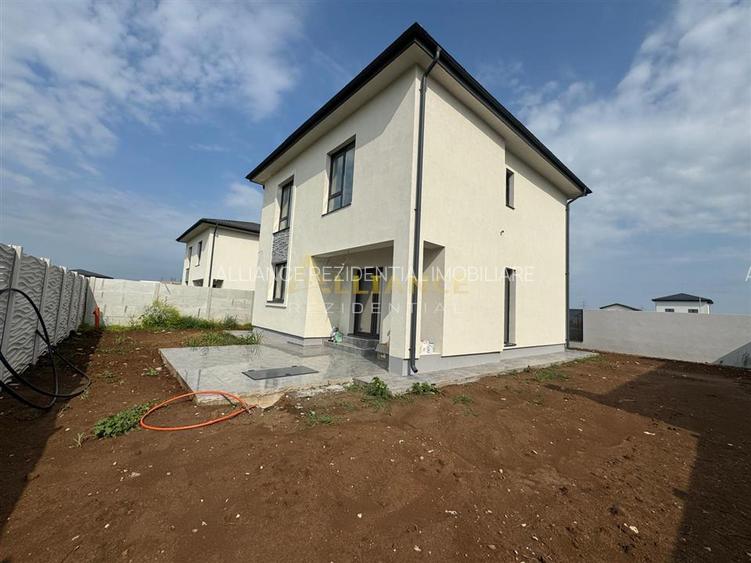 Teren 350mp - 4 Camere 3 Bai- Berceni - Gata de mutat - 20