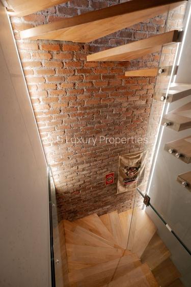 Vila Care Iti Aduce Acasa Visul Cu O Piscina Suspendata - 36