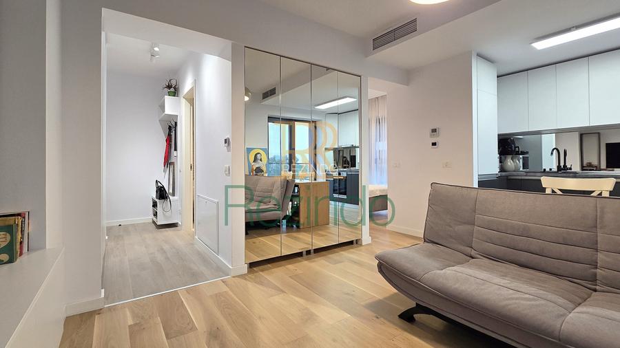 Studio dublu modern gata de mutat, in ansamblu premiat | VIDEO - 9