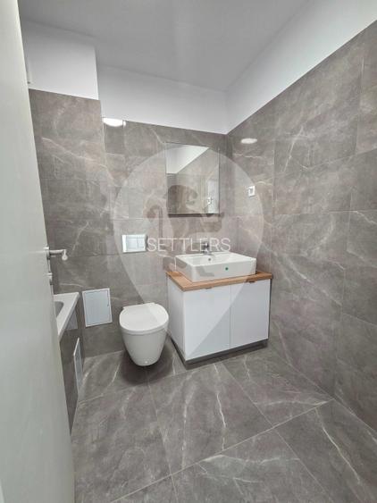 DE INCHIRIAT apartament 3 camere CORESI - 5