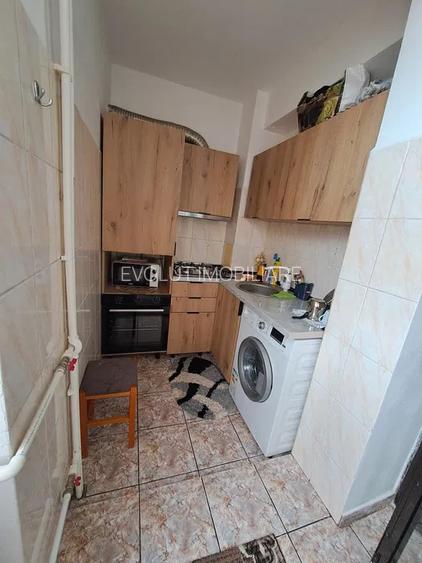 Garsoniera semideomandat-zona far - 7