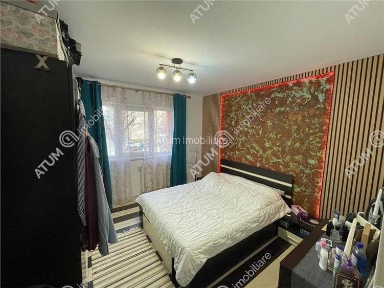 Apartament 3 camere balcon etaj 1 zona Vasile Aaron din Sibiu - 4
