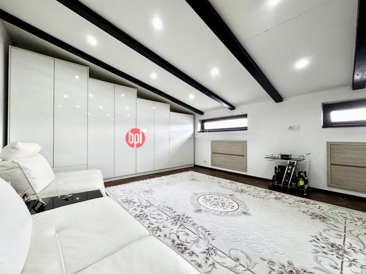 SE VINDE Apartament cu 3camere pe 2 nivele, in zona centrala din Falticeni, SV - 7