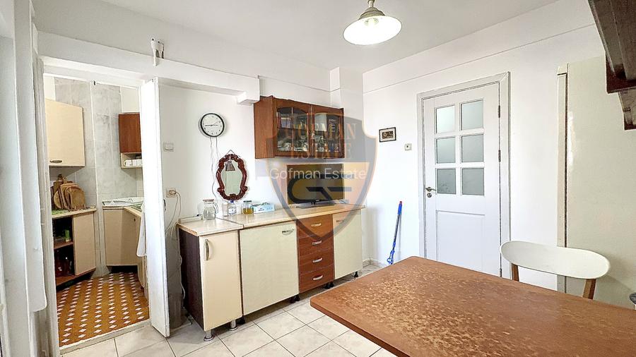 3 Camere Decomandat + uscător + boxă Capitol 3 balcoane centrala gaz 2 bai  A/C - 11