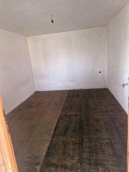 Casa de vânzare în Pecica - 8