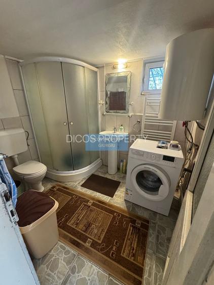 De Vânzare - Casă, Strada Griviței - 12