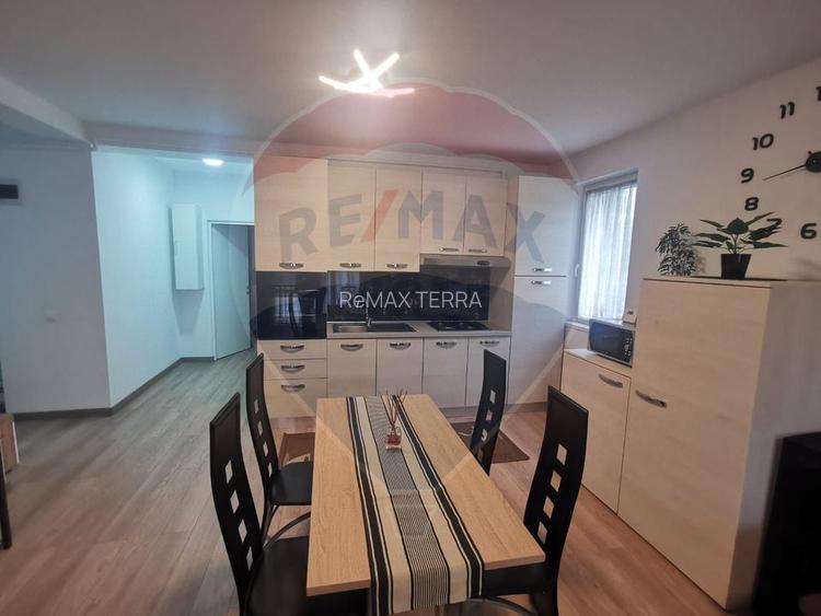 Apartament cu Parcare De Inchiriat - 2
