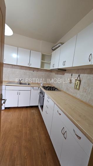 Casa 3 camere Centrul Civic,mobilata-utilata,550 Euro - 8