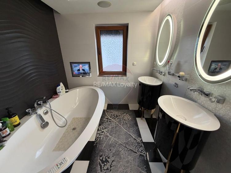 De vanzare Casă / Vilă cu 9 camere la lac cu piscina - 21