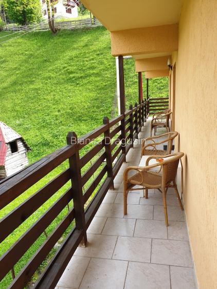 Pensiune de vânzare – ideală pentru investiție - 12