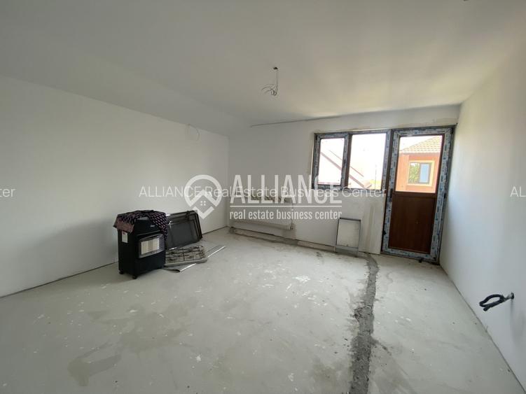 VALU LUI TRAIAN(COD 07) -Casa P+M 5 camere cu teren de 300 mp - 6