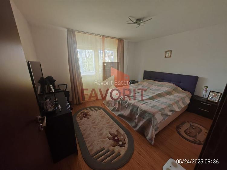 4 camere | centrala proprie | etaj intermediar | zona excelenta | renovat | - 5