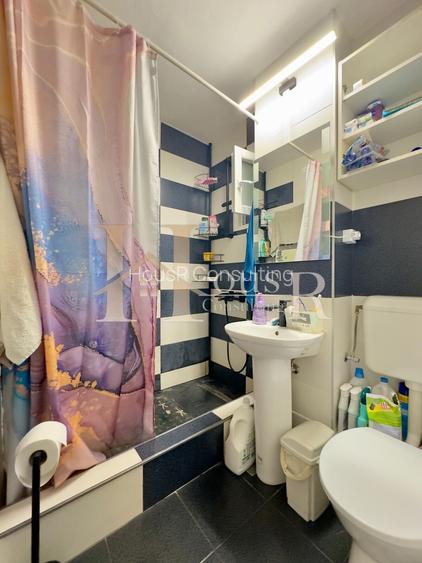 Etaj 1. Decomandat. 2 bai. Centrala termica proprie. - 13