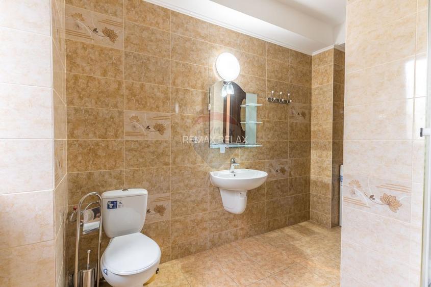 Apartament spațios cu 4 camere și terasă, zona Bucium - 9
