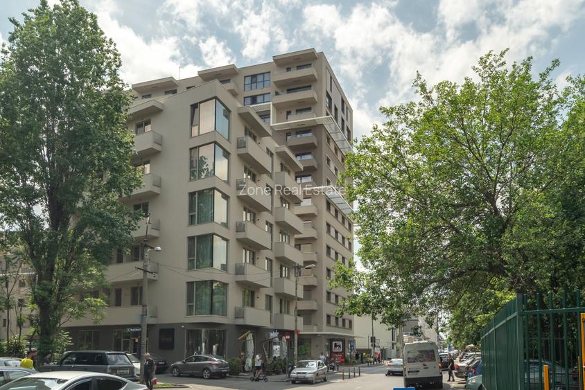 Apartament cu terasa cat o gradina,trei  boxe si doua locuri de parcare subteran - 25