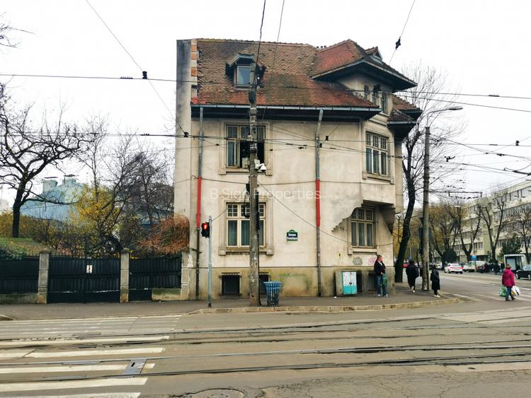 Vila renovata | Ideala pentru clinica medicala sau birouri | Comision 0% - 9