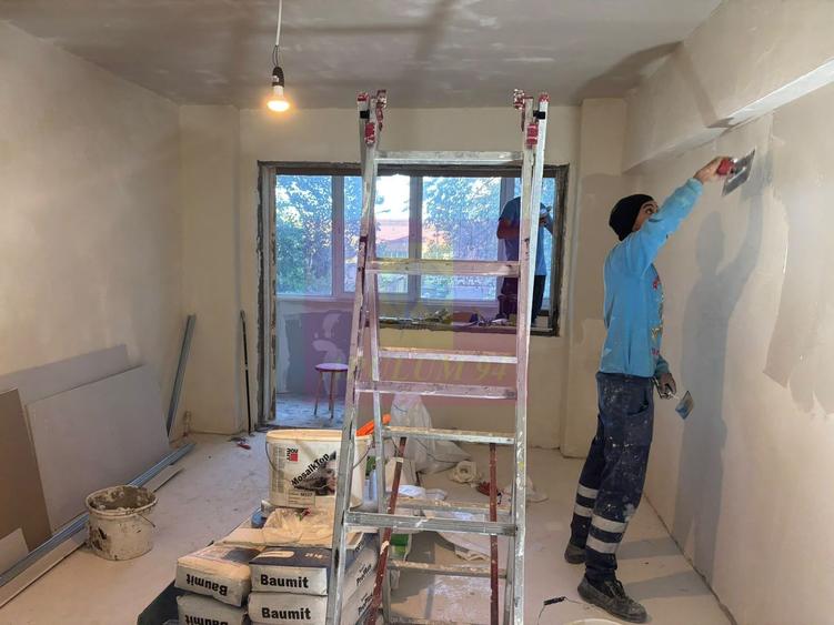 Apartament 3 camere în curs de renovare | Predare la cheie | Lacul Tei