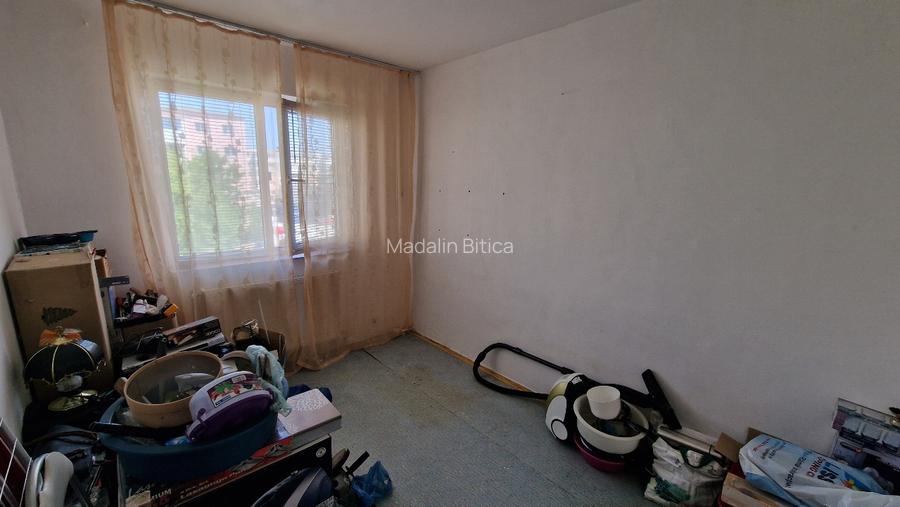 CRAIOVA Apartament 4 camere 115.000 euro Proprietar Comision 0 - 8