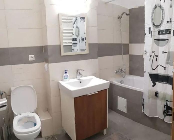 Apartament 2 camere zona DRISTOR metrou ,mobilat utilat complet,balcon,renovat.