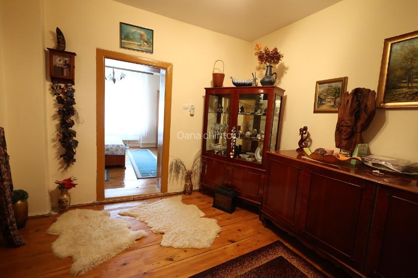 Casa de vanzare in Resita, zona muncitoresc - 14