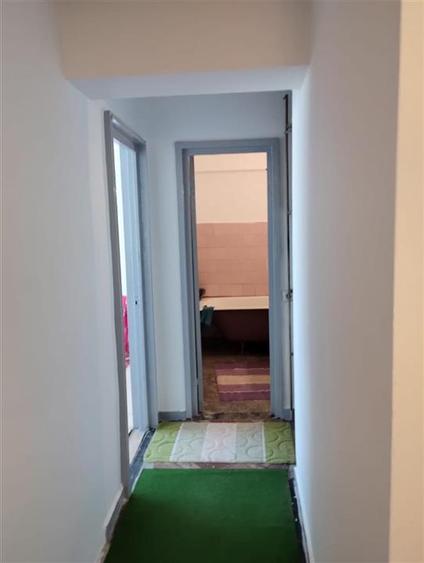 3 camere decomandate Bacau