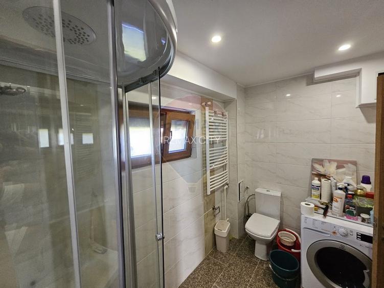 Casă solidă din cărămidă, mobilată, garaj, teren generos – Tarcău - 2