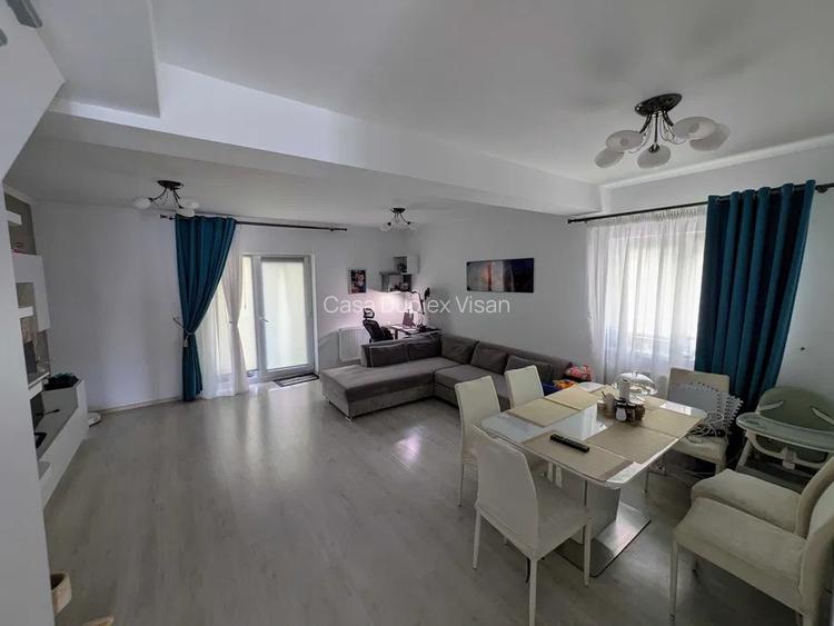 Vând duplex Vișan cu panouri solare și pod izolat - direct proprietar Vând duplex Vișan cu panouri solare și pod izolat - direct proprietar