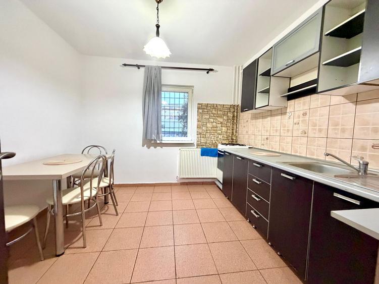 3 Camere | Zona Lipovei | 400 Euro - 9