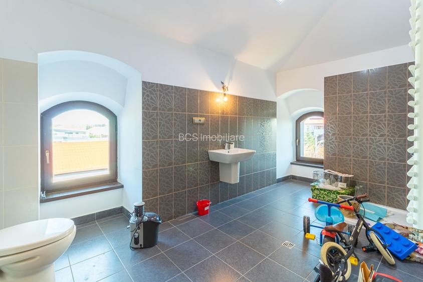 Vila cu piscina si garaj - 6 dormitoare - Pantelimon - 32