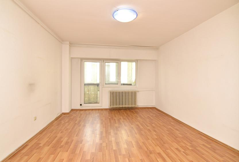 VANZARE GARSONIERA ZONA DECEBAL – METROU PIATA MUNCII -COMISION 0% - 2